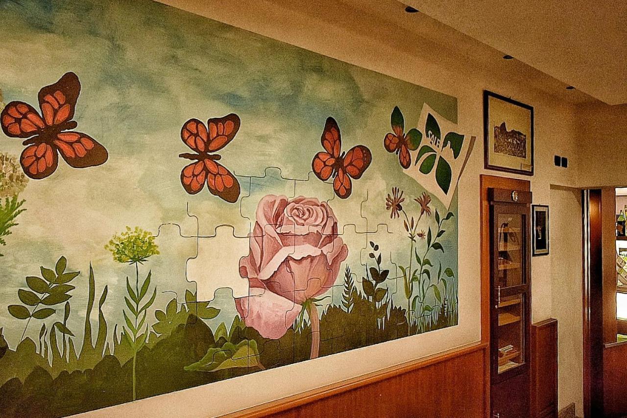 Sale Hotel ポザーダ エクステリア 写真